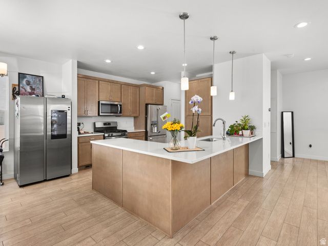 7593 S BEAR GULCH RD, West Jordan, UT 84081