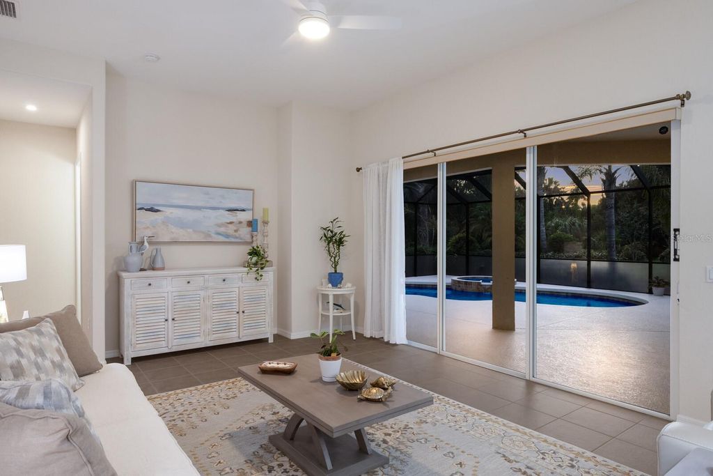 Image 25 of property listing at 12838 DAISY PLACE, Bradenton, FL 34212