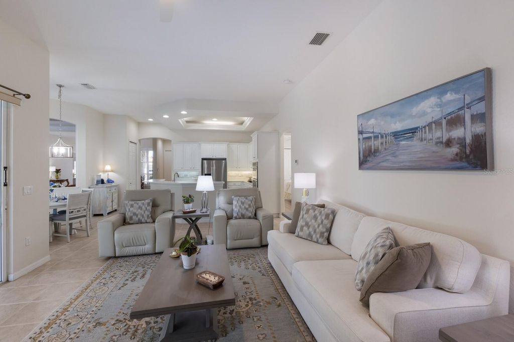 Image 27 of property listing at 12838 DAISY PLACE, Bradenton, FL 34212