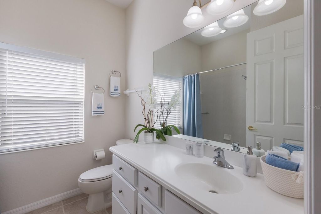 Image 30 of property listing at 12838 DAISY PLACE, Bradenton, FL 34212