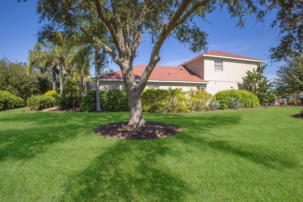 Image 51 of property listing at 12838 DAISY PLACE, Bradenton, FL 34212