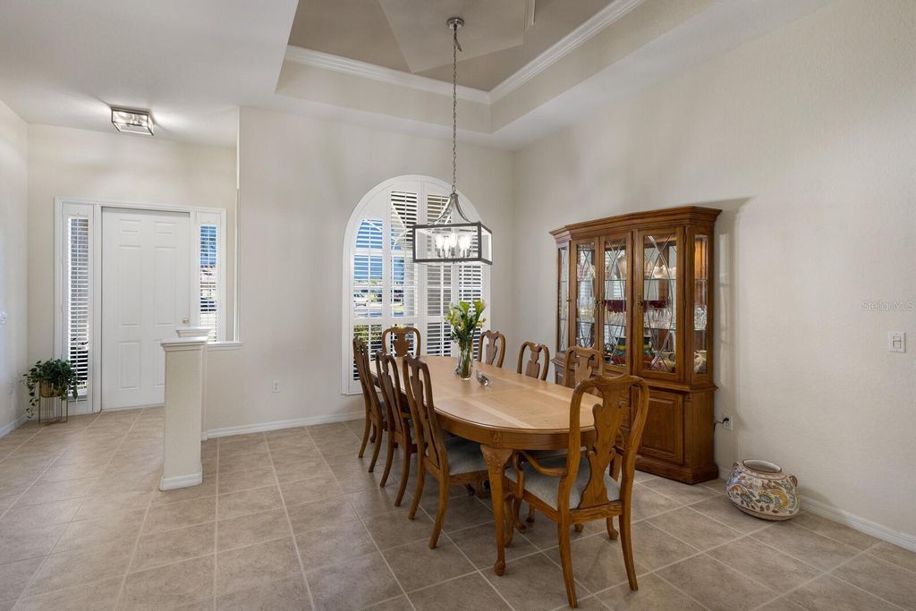 Image 8 of property listing at 12838 DAISY PLACE, Bradenton, FL 34212