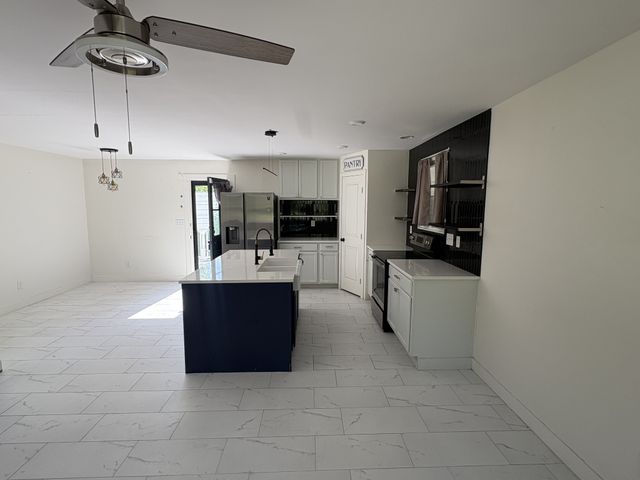 118 Markum Dr, La Vergne, TN 37086