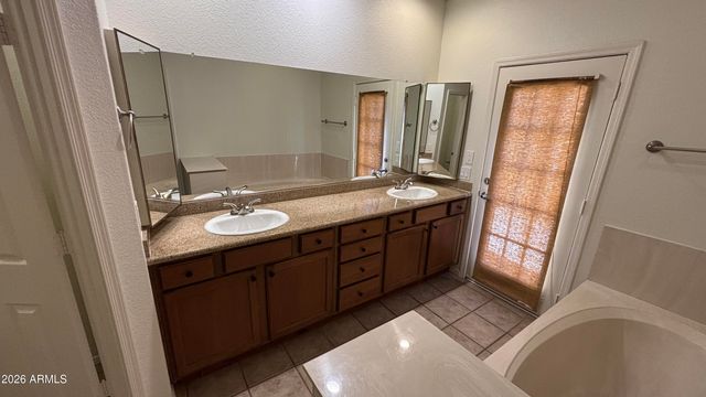 11213 E MERCER Lane, Scottsdale, AZ 85259