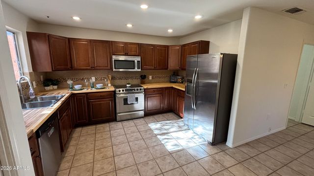 11213 E MERCER Lane, Scottsdale, AZ 85259