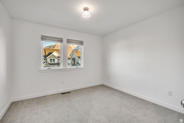 1058 S LILAC WAY, Mapleton, UT 84664