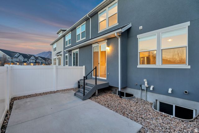 1058 S LILAC WAY, Mapleton, UT 84664