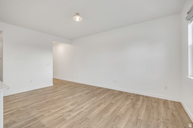 1058 S LILAC WAY, Mapleton, UT 84664