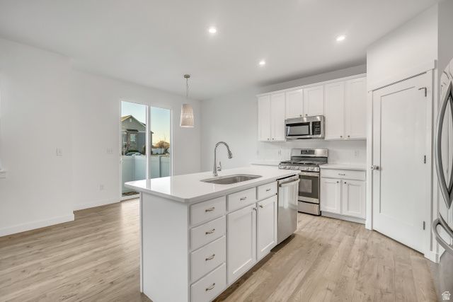 1058 S LILAC WAY, Mapleton, UT 84664