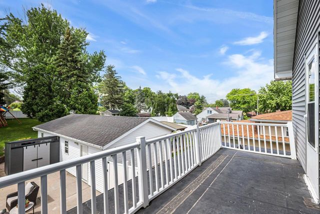 609 Oneida Street, Beaver Dam, WI 53916
