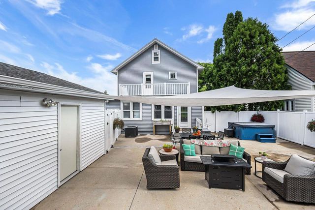 609 Oneida Street, Beaver Dam, WI 53916
