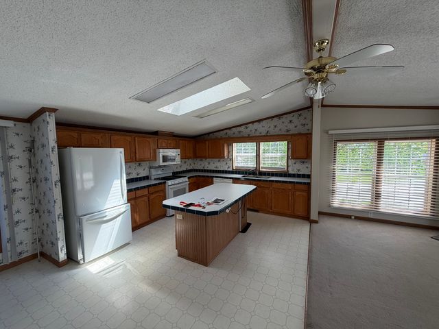 16 Oriole Lane, Beecher, IL 60401