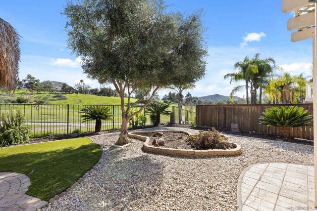 3133 Amberwood Ln, Escondido, CA 92027