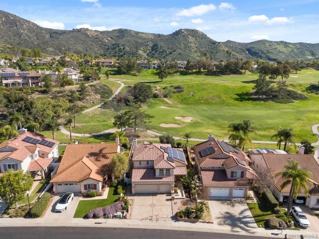 3133 Amberwood Ln, Escondido, CA 92027