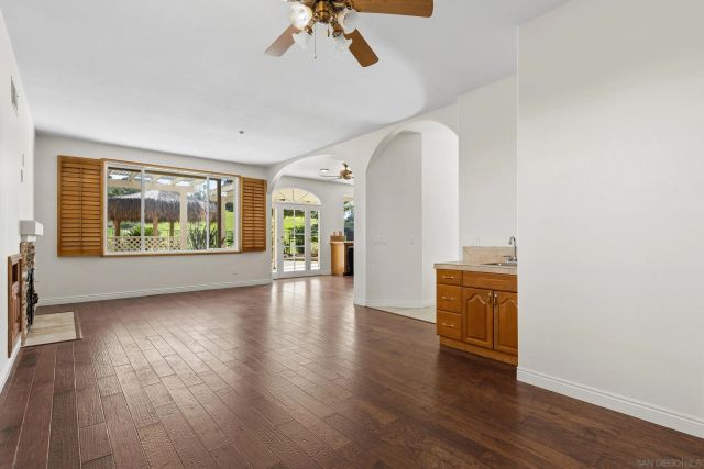 3133 Amberwood Ln, Escondido, CA 92027