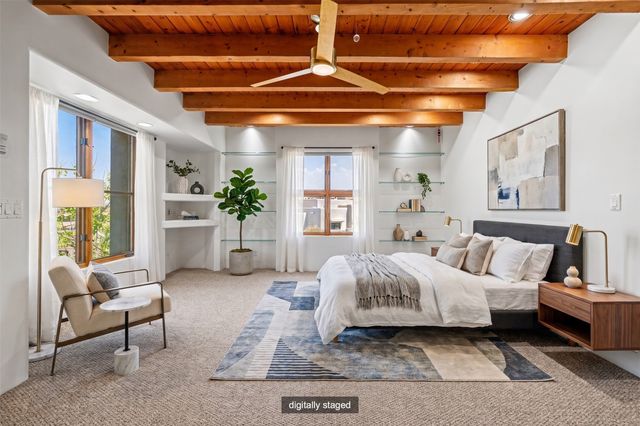 8 W Via Plaza Nueva, Santa Fe, NM 87507