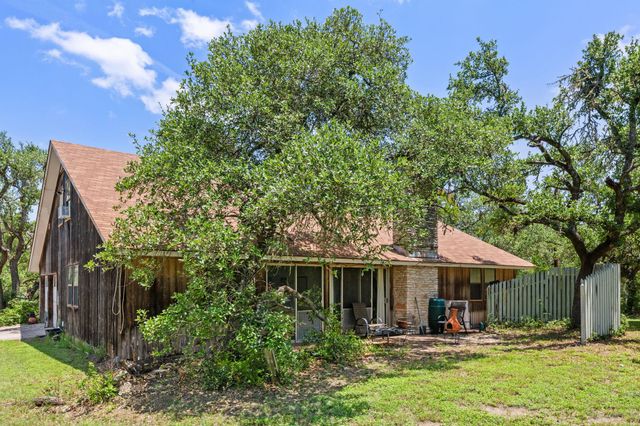 9005 Dorella LN, Austin, TX 78736