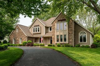 4720 Three Meadows DRIVE, Brookfield, WI 53005