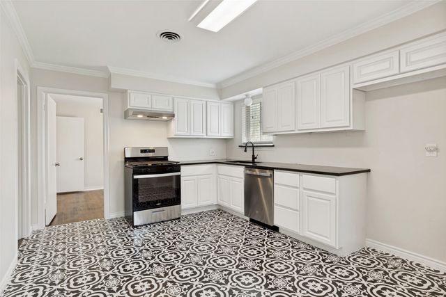 710 Morris Drive, Garland, TX 75040