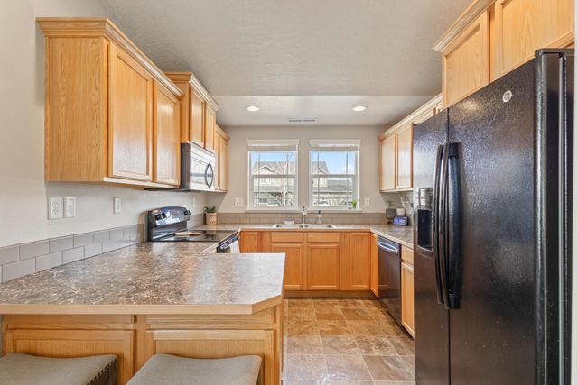 3174 SW Cascade Avenue, Redmond, OR 97756