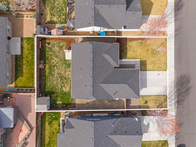 3174 SW Cascade Avenue, Redmond, OR 97756