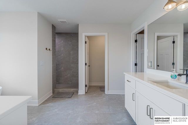 4803 N 189th Street, Elkhorn, NE 68022