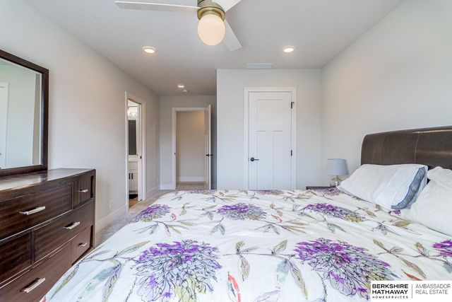 4803 N 189th Street, Elkhorn, NE 68022