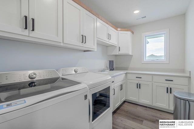 4803 N 189th Street, Elkhorn, NE 68022
