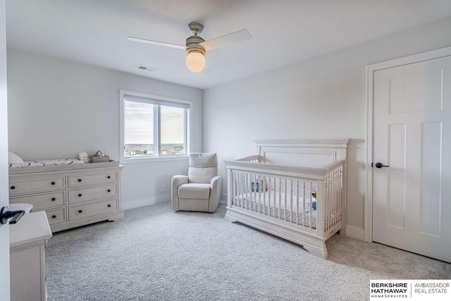 4803 N 189th Street, Elkhorn, NE 68022