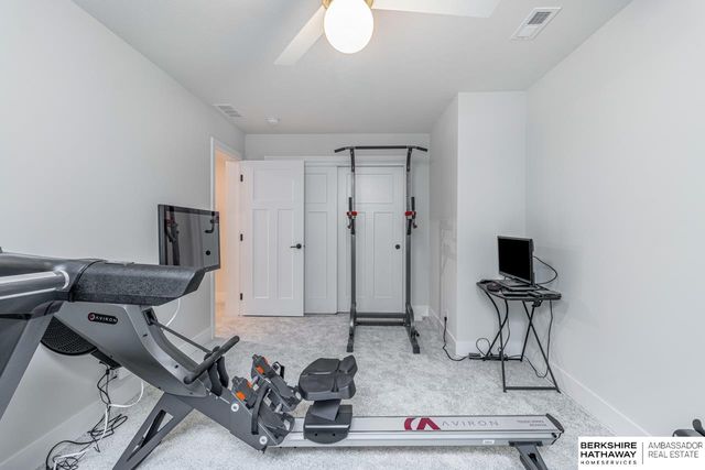4803 N 189th Street, Elkhorn, NE 68022