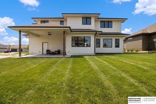 4803 N 189th Street, Elkhorn, NE 68022