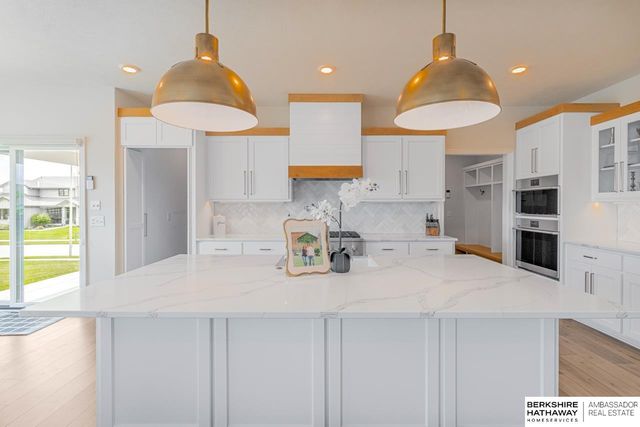 4803 N 189th Street, Elkhorn, NE 68022