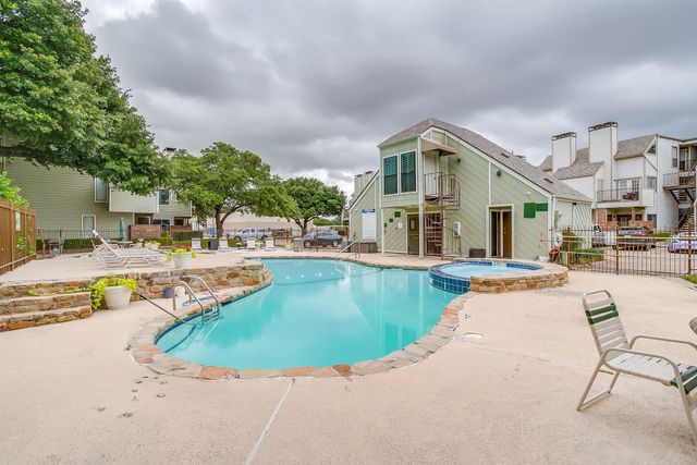 3101 Sondra Drive 207, Fort Worth, TX 76107