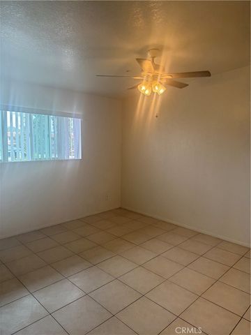 1015 N N Parton C, Santa Ana, CA 92701