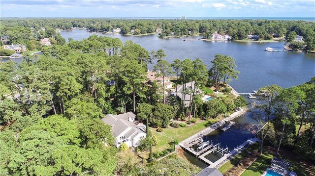 952 Oriole DR, Virginia Beach, VA 23451