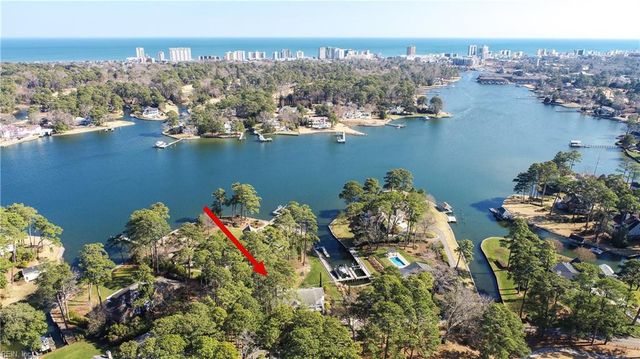 952 Oriole DR, Virginia Beach, VA 23451