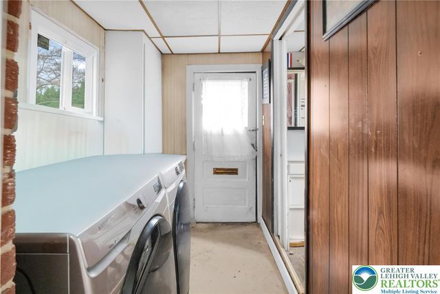 203 Columbia Avenue, Palmerton Boro, PA 18071