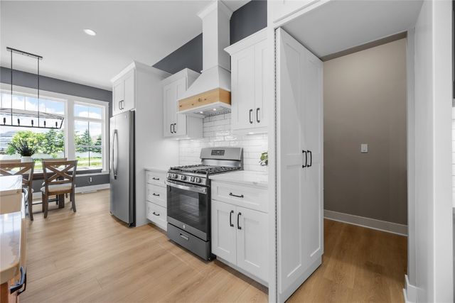 1000 Hampshire Circle, Marion, IA 52302