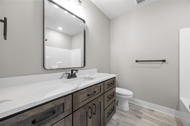 1000 Hampshire Circle, Marion, IA 52302