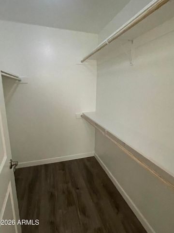 2920 E Michelle Drive, Phoenix, AZ 85032