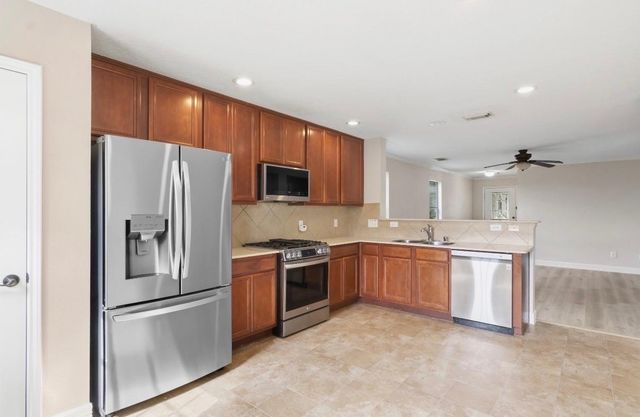3638 Fuller Bluff Drive, Spring, TX 77386