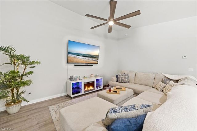 7615 Novara CT, Naples, FL 34114