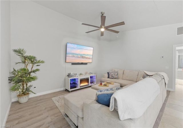 7615 Novara CT, Naples, FL 34114