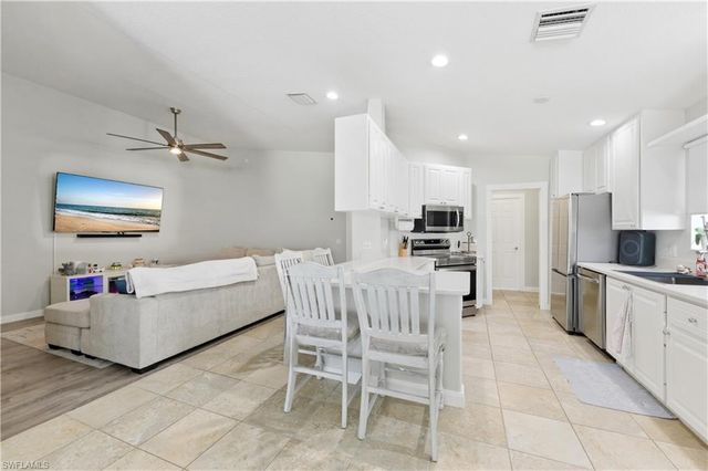 7615 Novara CT, Naples, FL 34114