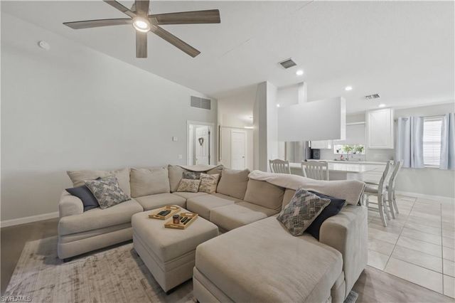 7615 Novara CT, Naples, FL 34114