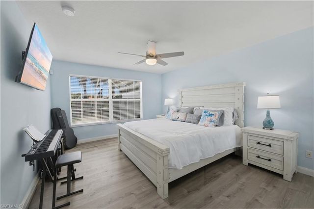 7615 Novara CT, Naples, FL 34114