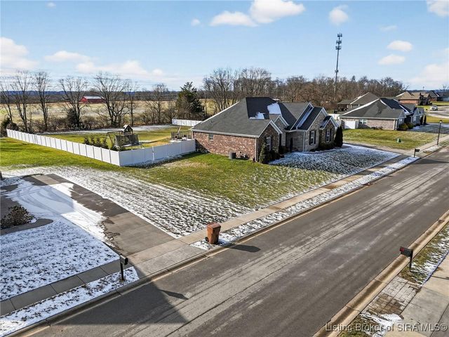 6109 Jackson Fields Drive, Charlestown, IN 47111