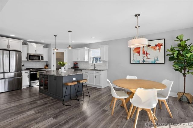 6109 Jackson Fields Drive, Charlestown, IN 47111