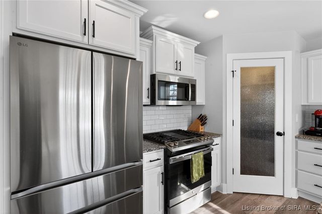 6109 Jackson Fields Drive, Charlestown, IN 47111