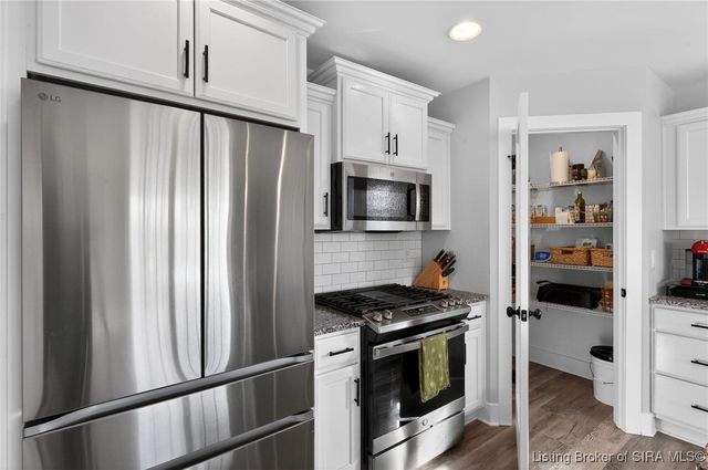 6109 Jackson Fields Drive, Charlestown, IN 47111